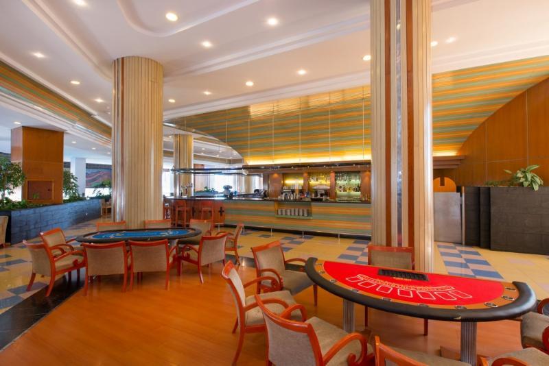 Iberostar Waves Bouganville Playa Hotel