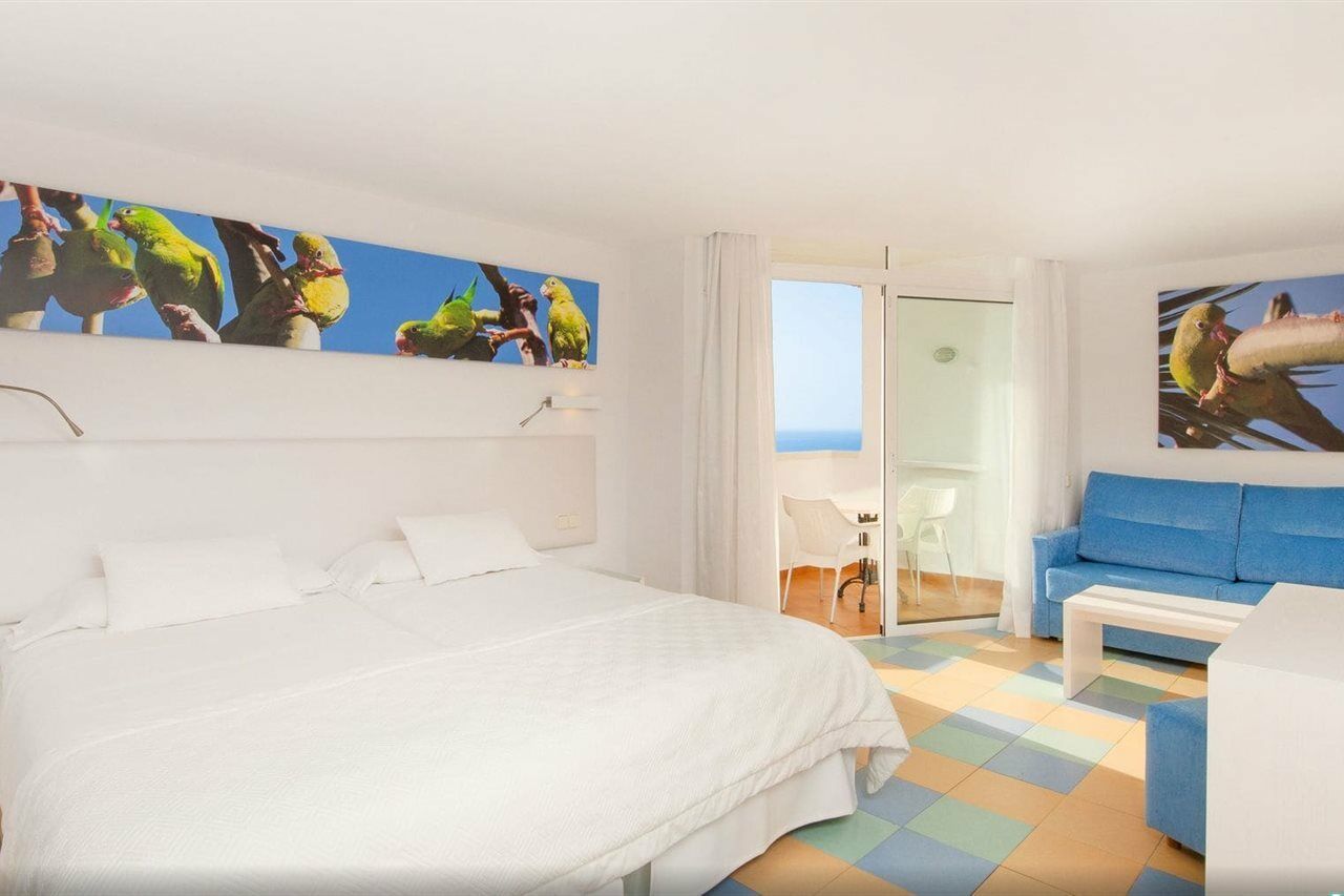 Iberostar Waves Bouganville Playa 4* Costa Adeje (Tenerife)